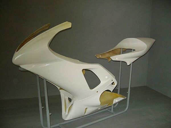 Yamaha YZF 1000 R1 2000/2001 Carena Racing COMPLETA