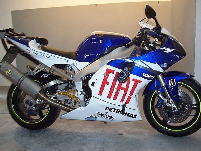Yamaha YZF 1000 R1 2000/2001 Carena Stradale
