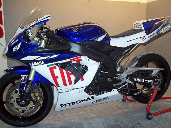 Yamaha YZF 1000 R1 2004/2006 Carena Racing - immagine 3
