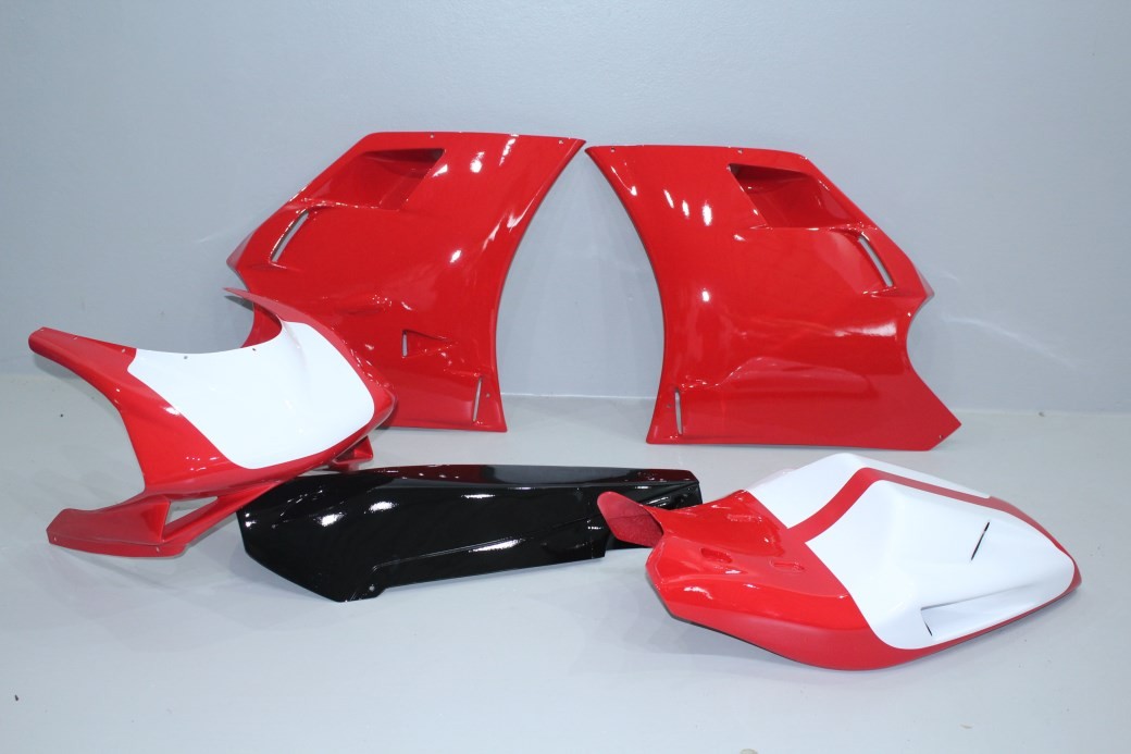 DUCATI 748/916/996/998 Carena VERNICIATA