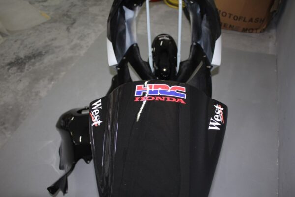 Honda CBR 600 RR 13/16 verniciata West - immagine 3