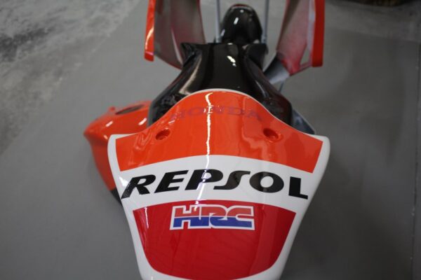 Honda CBR 1000 RR 12/16 verniciata Repsol - immagine 4