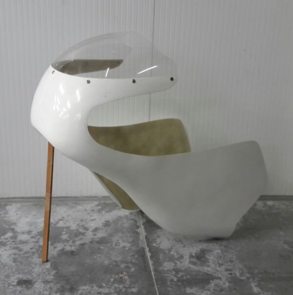 CARENA ANTERIORE CON PLEXIGLASS