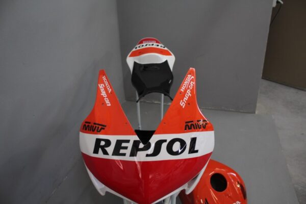 Honda CBR 1000 RR 12/16 verniciata Repsol - immagine 3