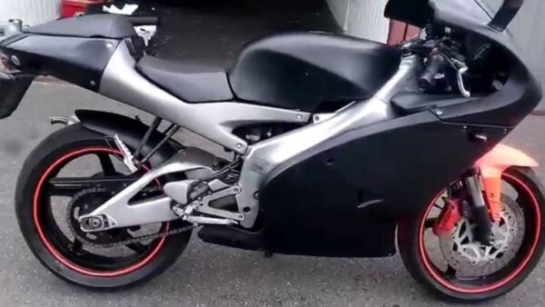 APRILIA RS 125 1999/2005 Carena verniciata NERO OPACO