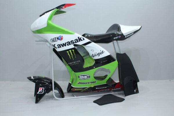 KAWASAKI ZX-6R 2003/2004  Carena Racing verniciata REPLICA
