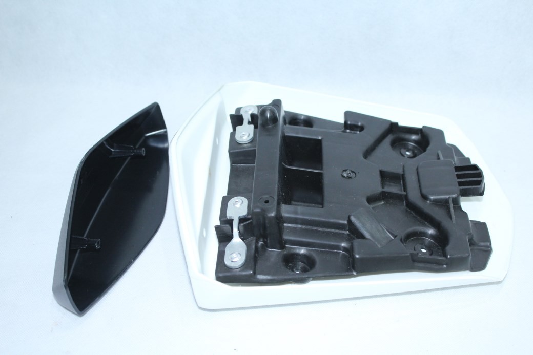 YAMAHA R6 2003/2005 COPRISELLA in abs