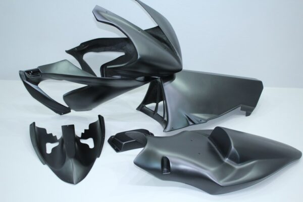 YAMAHA R1 2004/2006 Carena verniciata NERO OPACO