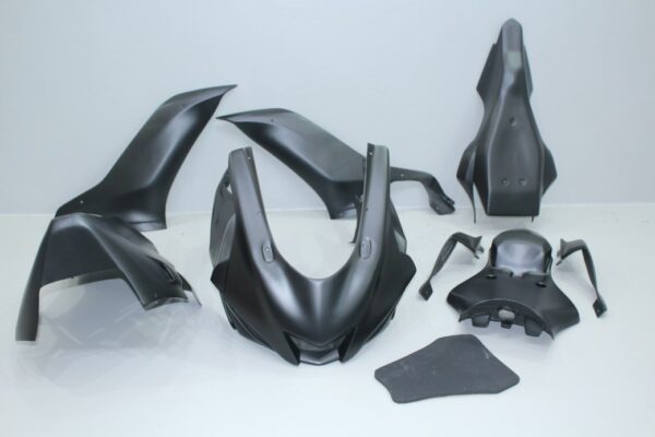 YAMAHA R6 2017/2018 Carena verniciata NERO OPACO
