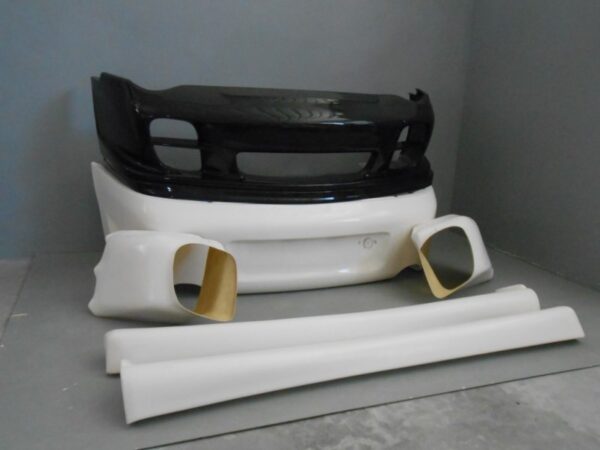 Kit aerodinamico in vetroresina per Porsche 996