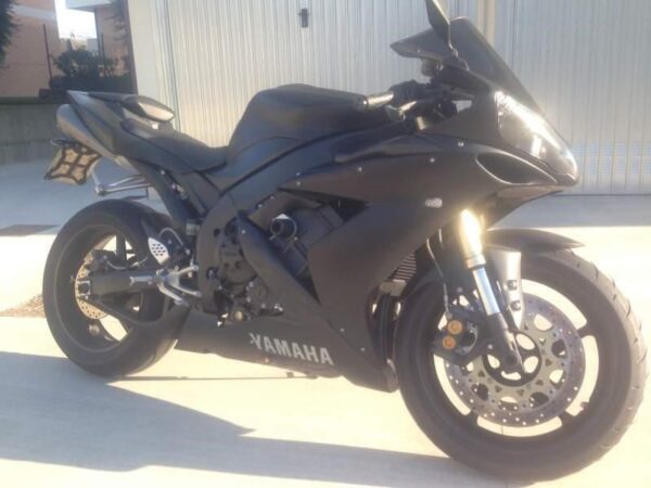 YAMAHA R1 2004/2006 CARENA VERNICIATA NERO OPACO