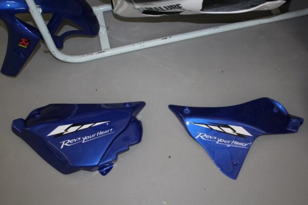 Yamaha R1 2015/2018 verniciata blu Yamaha - immagine 3