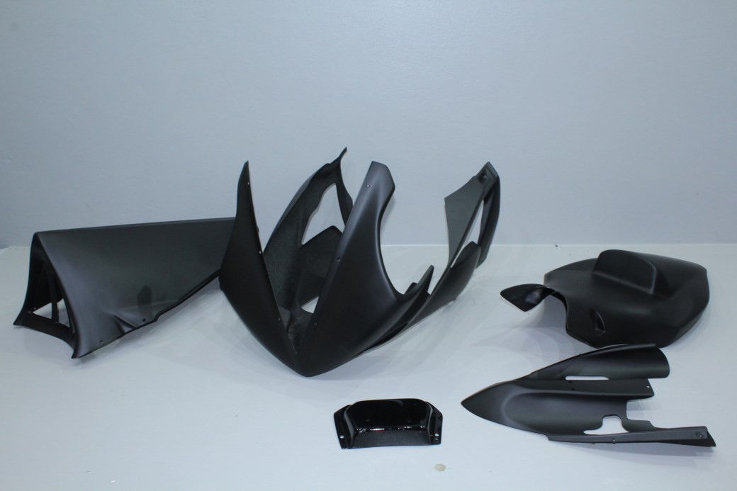 YAMAHA R1 2004/2006 Carena verniciata NERO OPACO