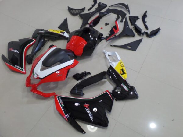 APRILIA RS4 50 2011/2017 Carena in ABS verniciata replica