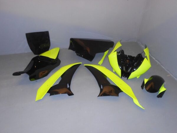 Yamaha YZF 600 R6 2008/2016 Carena Racing - immagine 9