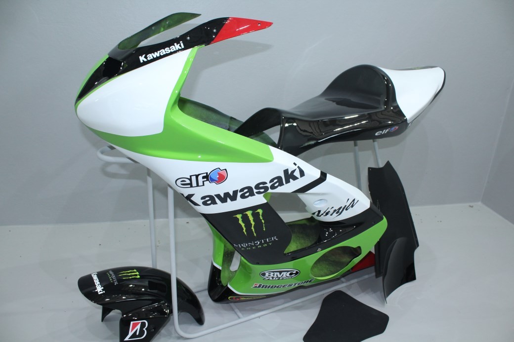 KAWASAKI ZX-6R 2003/2004  Carena Racing verniciata REPLICA