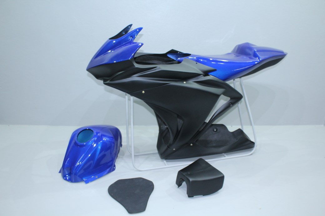 YAMAHA R3 15/18 Carena Racing COMPLETA