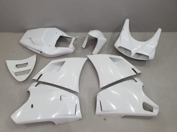 DUCATI 916/748 carena stradale in abs verniciata nero opaco