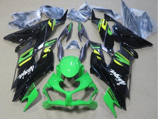 KAWASAKI ZX-6R 18/21 carena stradale in abs  verniciata replica